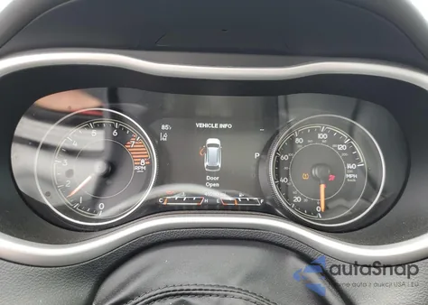 2017 Jeep Cherokee Overland z USA, uszkodzony, nr VIN 1C4PJMJS7HW557791